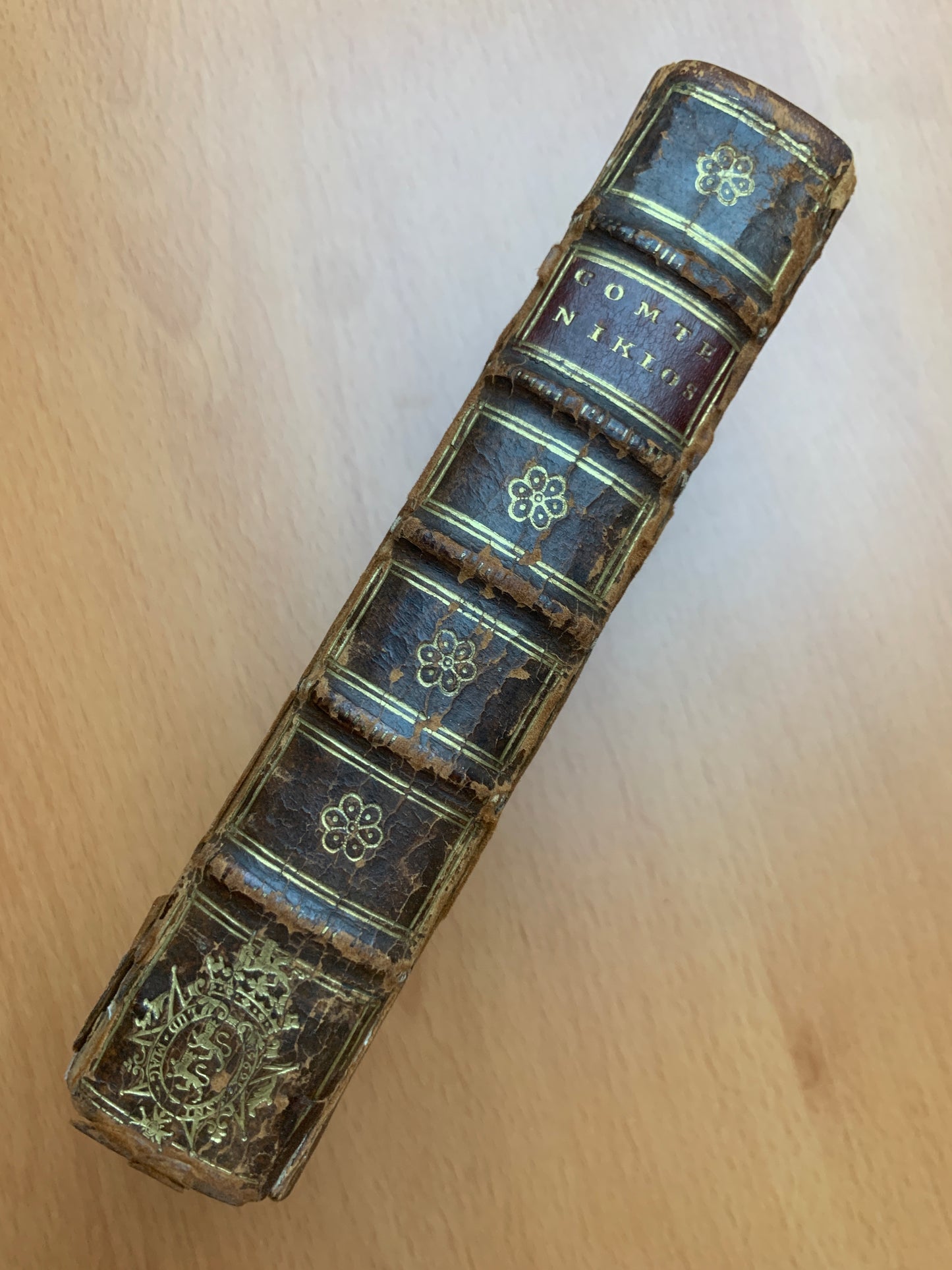 Mémoires historiques du Comte Betlem-Niklos, Contenant l'histoire des derniers troubles de Transilvanie - 1736 - Reliure aux armes d'Antoine-René Voyer d'Argenson