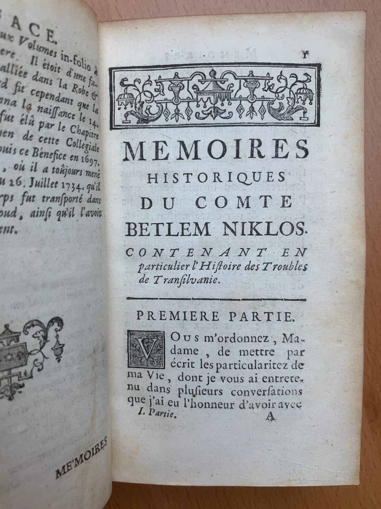 Mémoires historiques du Comte Betlem-Niklos, Contenant l'histoire des derniers troubles de Transilvanie - 1736 - Reliure aux armes d'Antoine-René Voyer d'Argenson