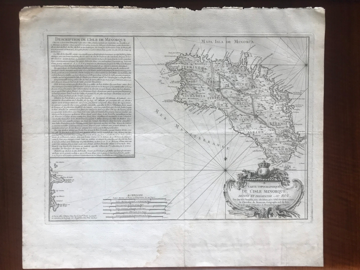 Carte typographique de L'Isle Minorque dédiée et présentée au Roy, Par son très humble, très obéissant, très fidel serviteur et sujet, le Chevalier de Beaurain, géographe ord. du Roy, et cy devant de l'éducation de Monseigneur le Dauphin - 1756