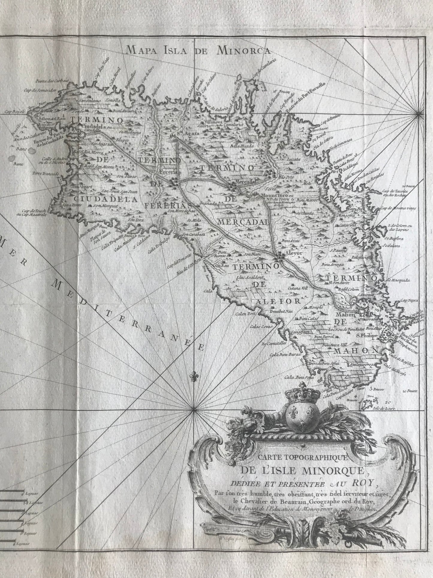Carte typographique de L'Isle Minorque dédiée et présentée au Roy, Par son très humble, très obéissant, très fidel serviteur et sujet, le Chevalier de Beaurain, géographe ord. du Roy, et cy devant de l'éducation de Monseigneur le Dauphin - 1756