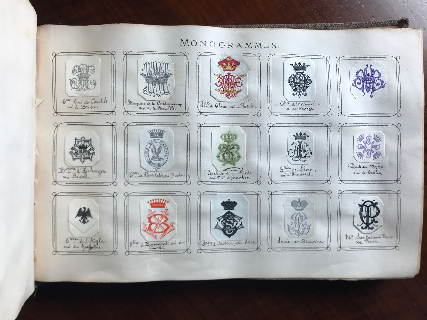 Album de Monogrammes et Autographes - Personnalités historiques de la Noblesse - c 1900