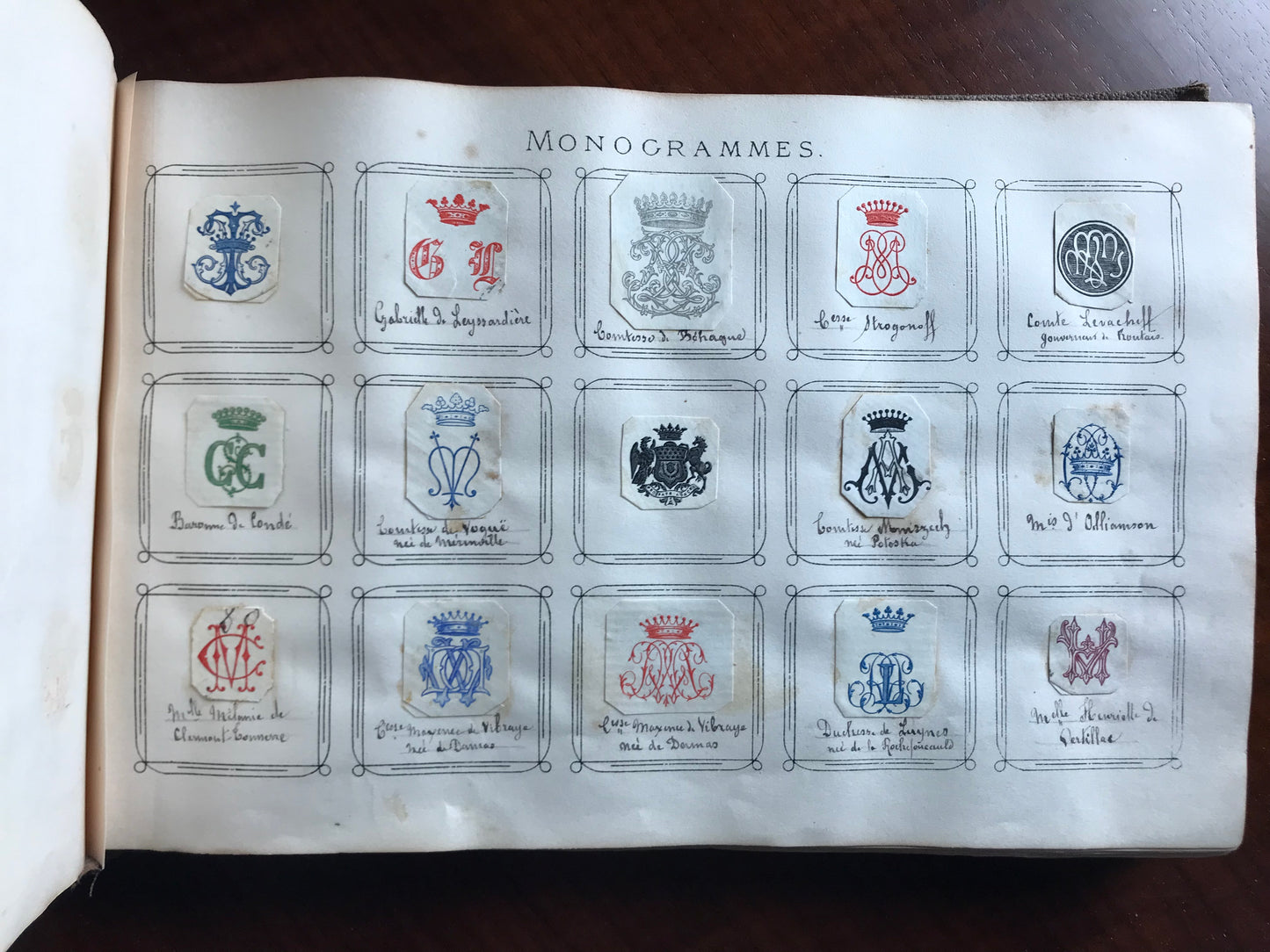 Album de Monogrammes et Autographes - Personnalités historiques de la Noblesse - c 1900