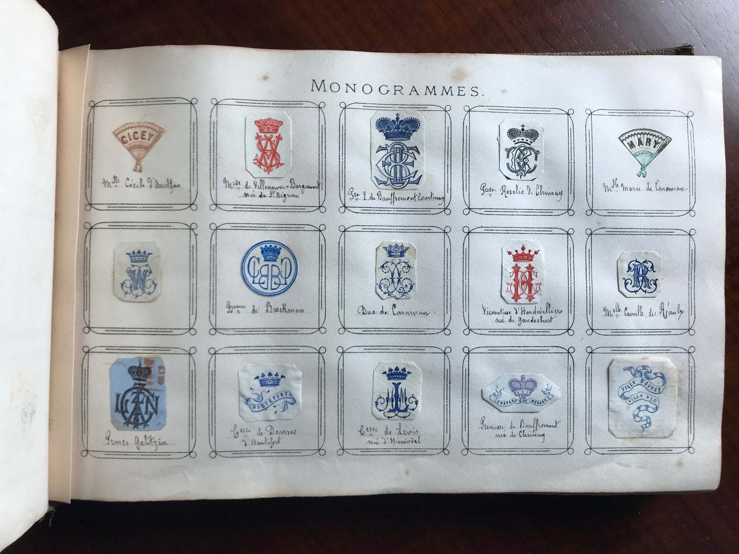 Album de Monogrammes et Autographes - Personnalités historiques de la Noblesse - c 1900