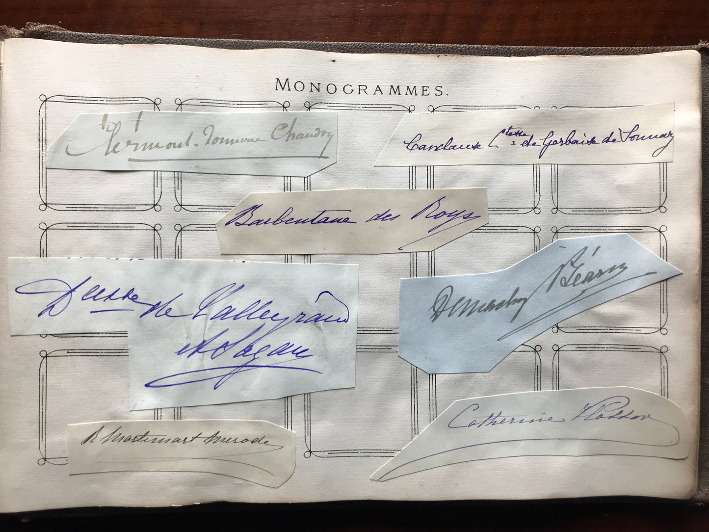 Album de Monogrammes et Autographes - Personnalités historiques de la Noblesse - c 1900