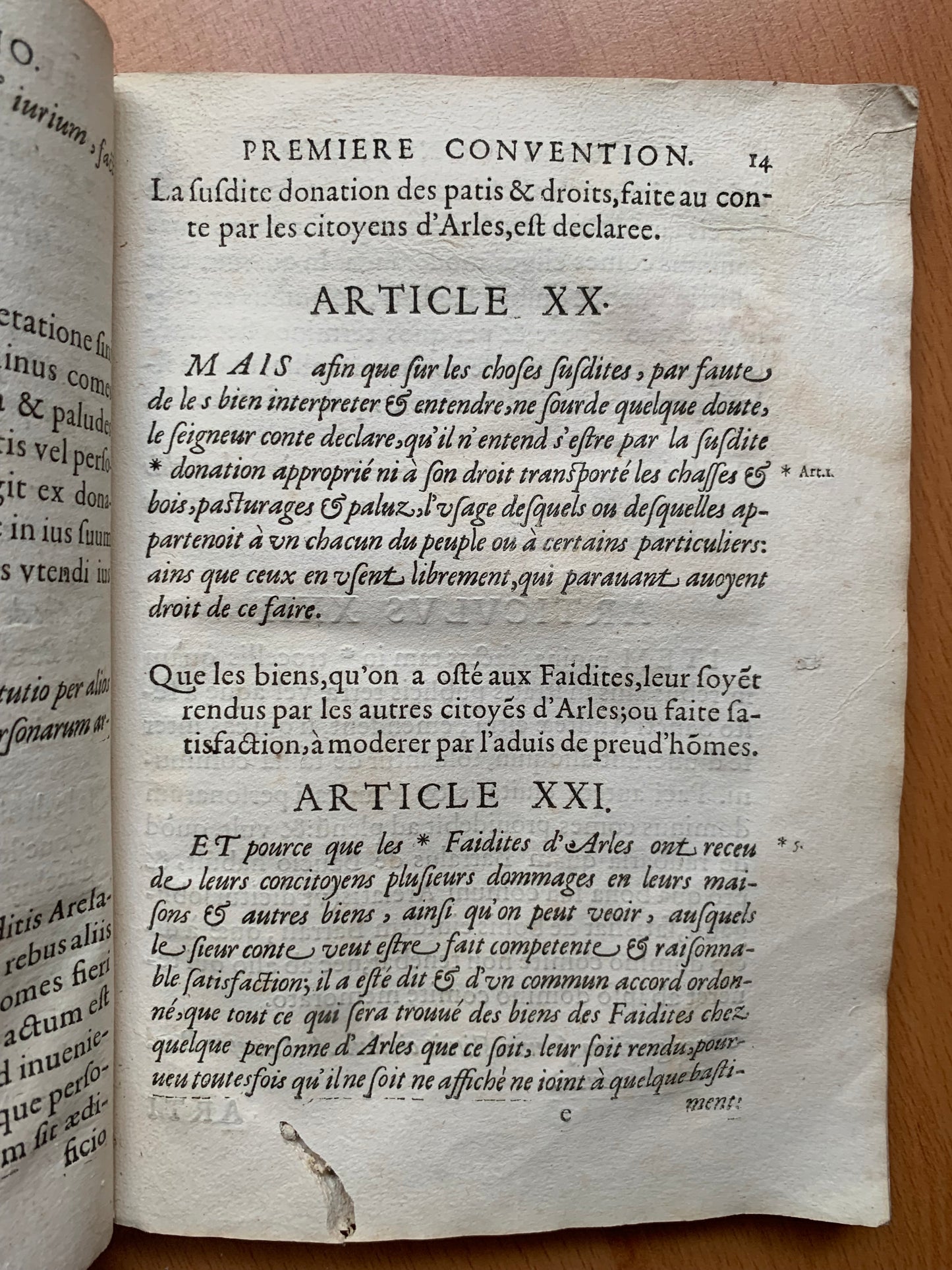 Deux Conventions entre Charles I et Louis II. Anciens contes de Provence, & et les citoyens de la ville d'Arles : contenant les libertés & réservations desdits citoyens. - 1617