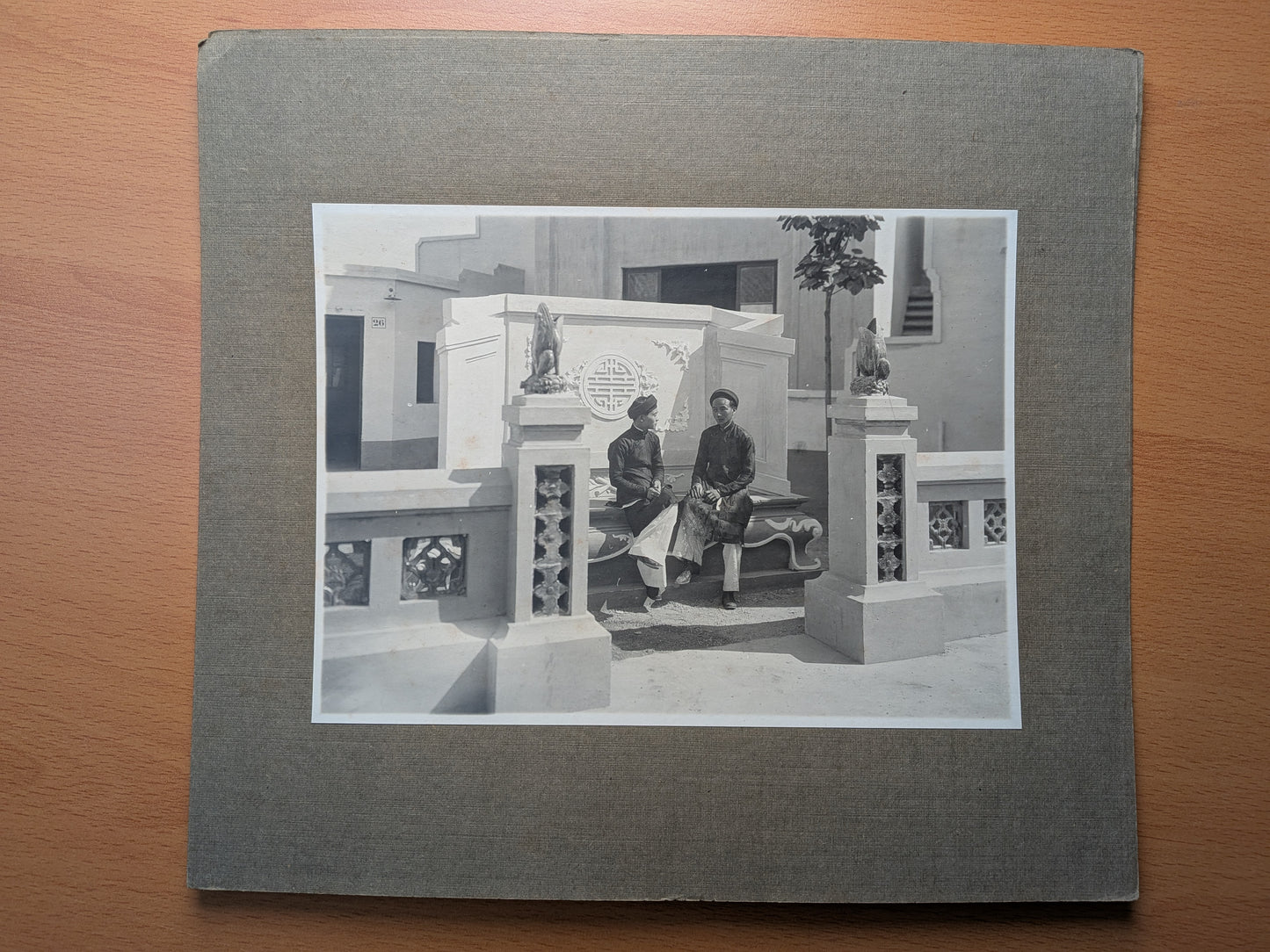 Pavillon de l'Indochine - Exposition coloniale de Marseille 1922 - 31 photographies