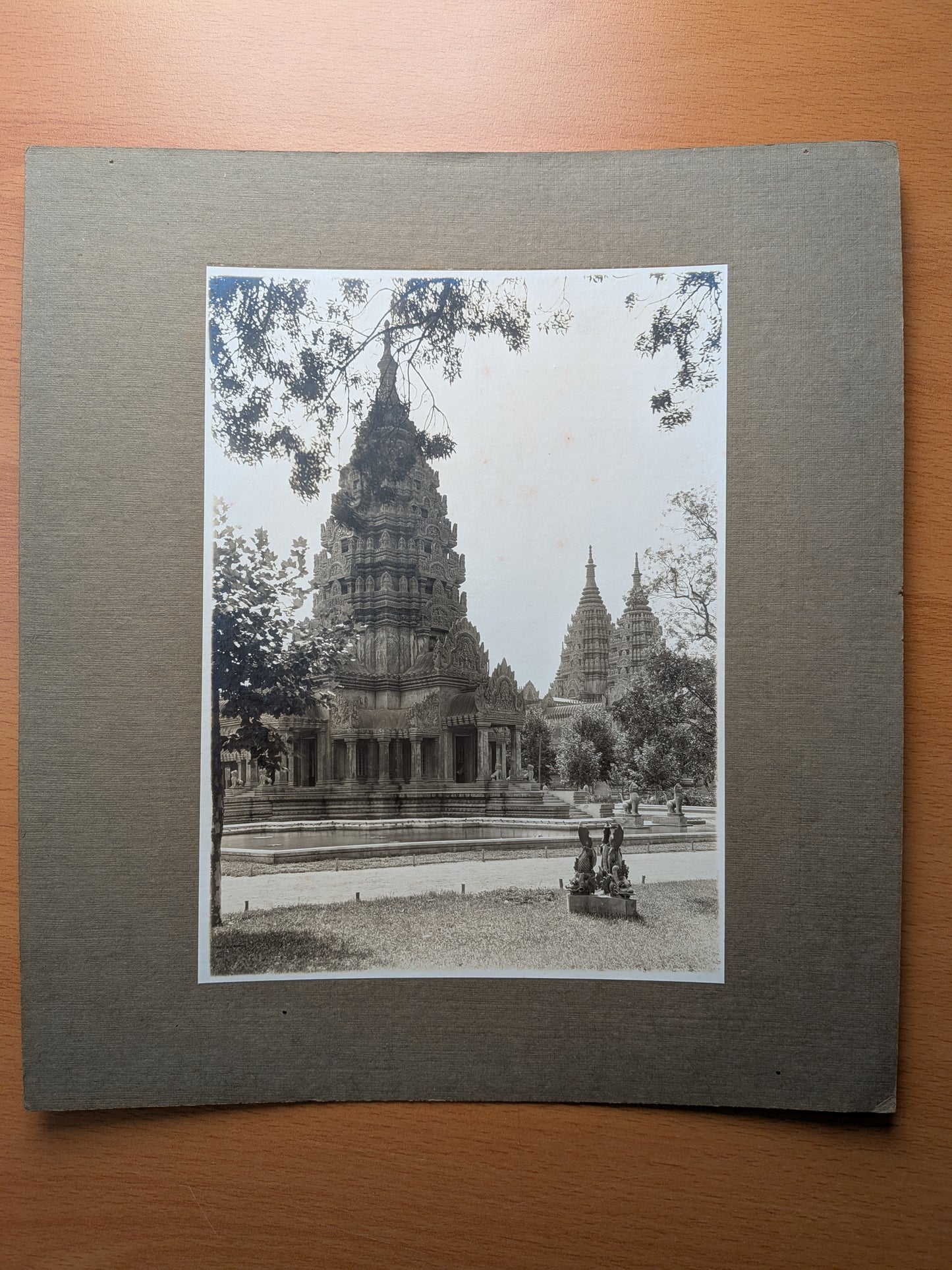 Pavillon de l'Indochine - Exposition coloniale de Marseille 1922 - 31 photographies