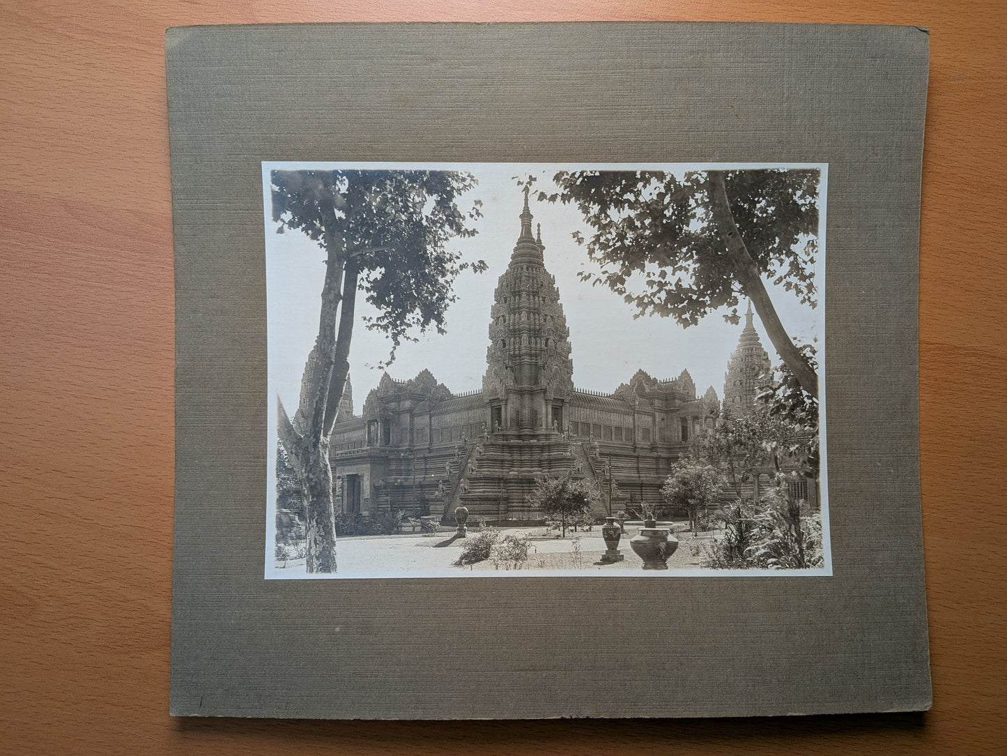 Pavillon de l'Indochine - Exposition coloniale de Marseille 1922 - 31 photographies